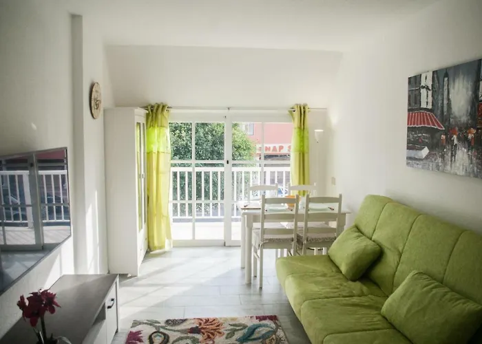 Sunny Centrical Apartment In Los Amigos